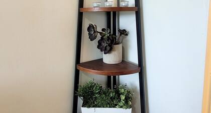 Westwood Condo 3 bedroom 2.5 bathroom condo - sleeps 10