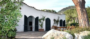 Green Oasis Elba- outdoor privacy & walk to the beach- privacy, greenery and the sea