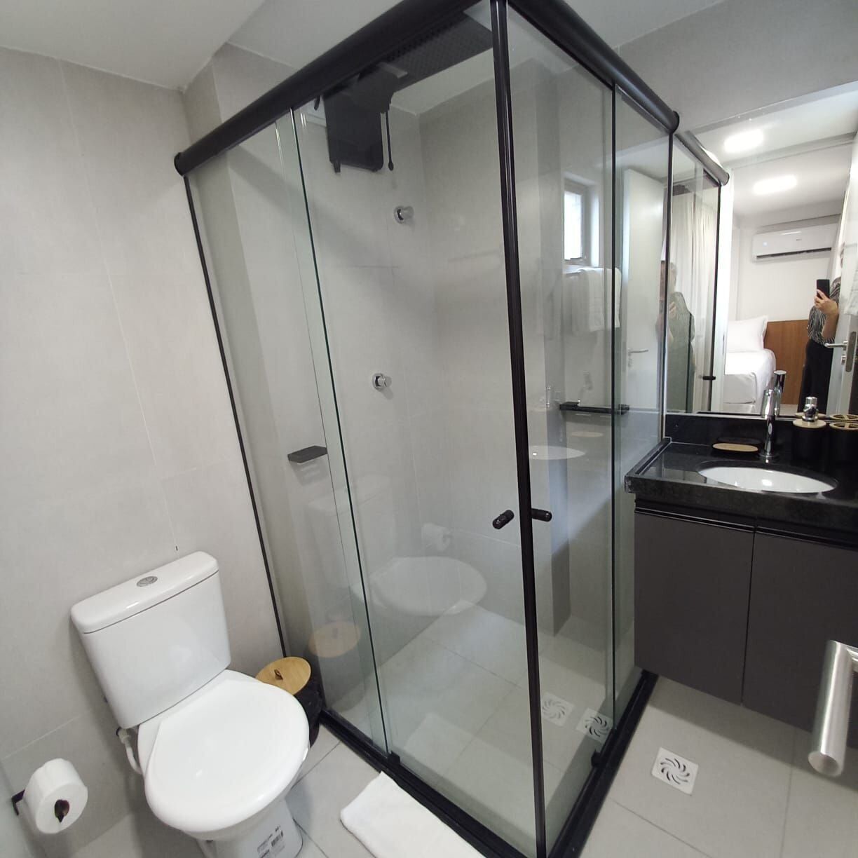 Basic Studio | Bilik Mandi