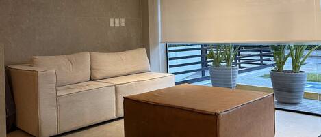 Basic Studio | Living area