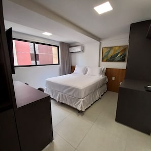 Basic Studio - Flat Cabo Branco Aurea 50m do mar 403 (João Pessoa)