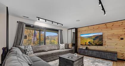 Sleeps 24! Luxury, Sauna, Hot tub, Zen room, Gameroom, pets