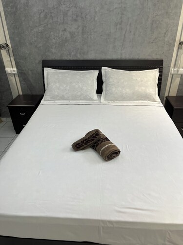 Premium Apartment | 5 Min from Rabat-Salé Airport | Free Parking & WiFi