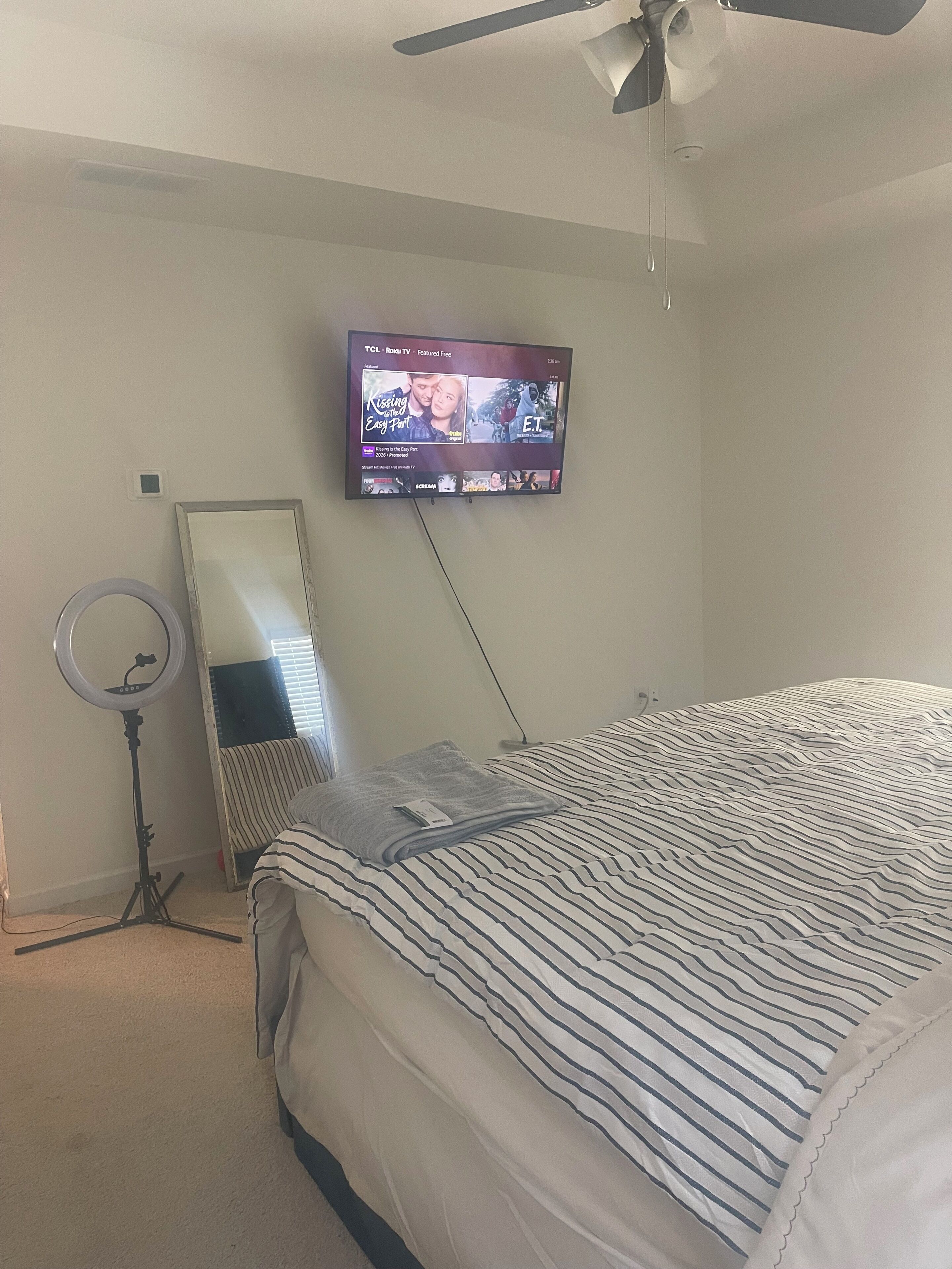 4 chambres, fer et planche à repasser, Wi-Fi gratuit, draps fournis