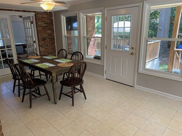 Luokittelematon kuva, 1 kautta 12, painike