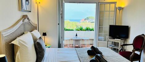 3 Schlafzimmer, Bügeleisen/Bügelbrett, WLAN, Bettwäsche