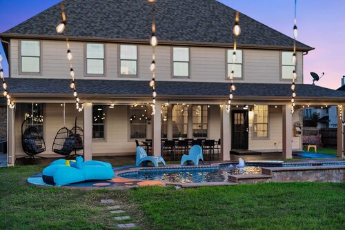 Grand 6BR 3BA Pool Escape Round Rock