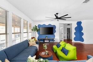 TV, offices