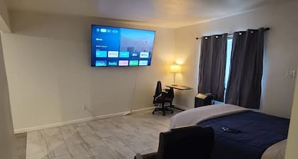 Cozy Cove 10 B