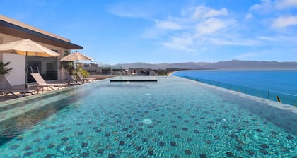 Discover Nayarit Naarena, a cozy beachfront condo in Bucerias, perfect for couples.