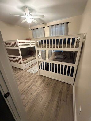 Unclassified image, 5 of 18, button