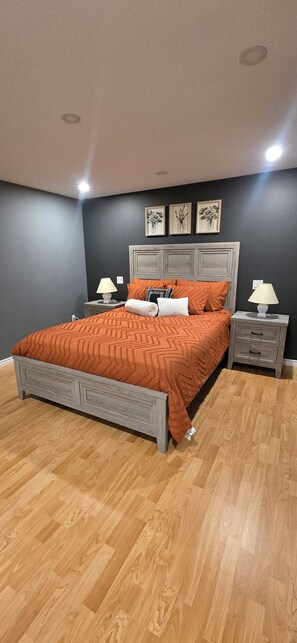 4 Schlafzimmer, Bügeleisen/Bügelbrett, WLAN, Bettwäsche
