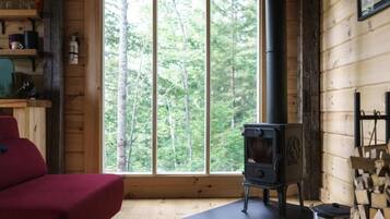 Cabin, Pets Allowed | Interior