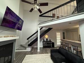 Living area - Belmar Stay (Lakewood)
