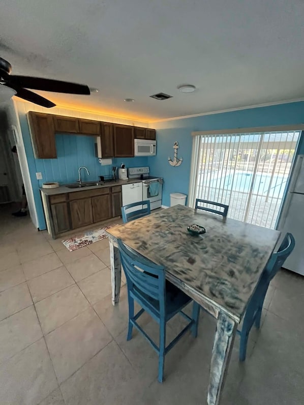 Botó d’imatge sense classificar, 1 de 15