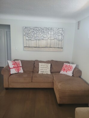 Televisie en een open haard