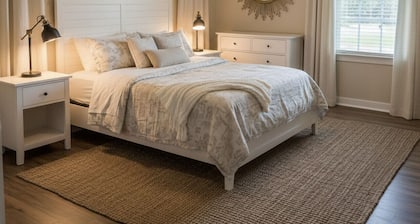 Modern Sydney Retreat - Private 4BR, 2BR for Groups of 8