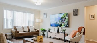 Modern Sydney Retreat - Private 4BR, 2BR for Groups of 8