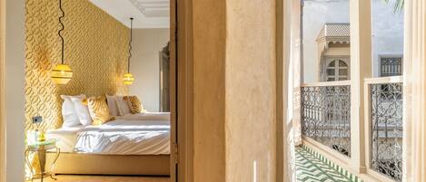 In-room safe, free WiFi