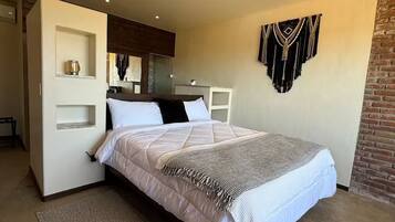 1 bedroom, iron/ironing board, internet, bed sheets