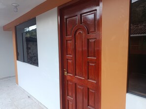 Unclassified image, 5 of 6, button