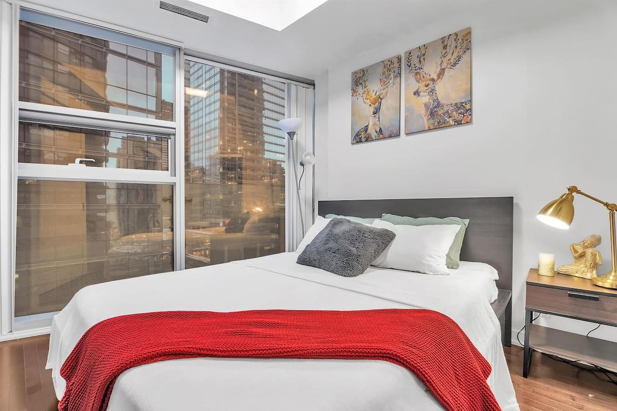 Premier Suite, 1 Queen Bed with Sofa bed, Non Smoking | Room amenity