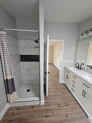 Nicht klassifiziertes Bild, 3 von 6, Schaltfläche