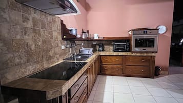 Oven, stovetop