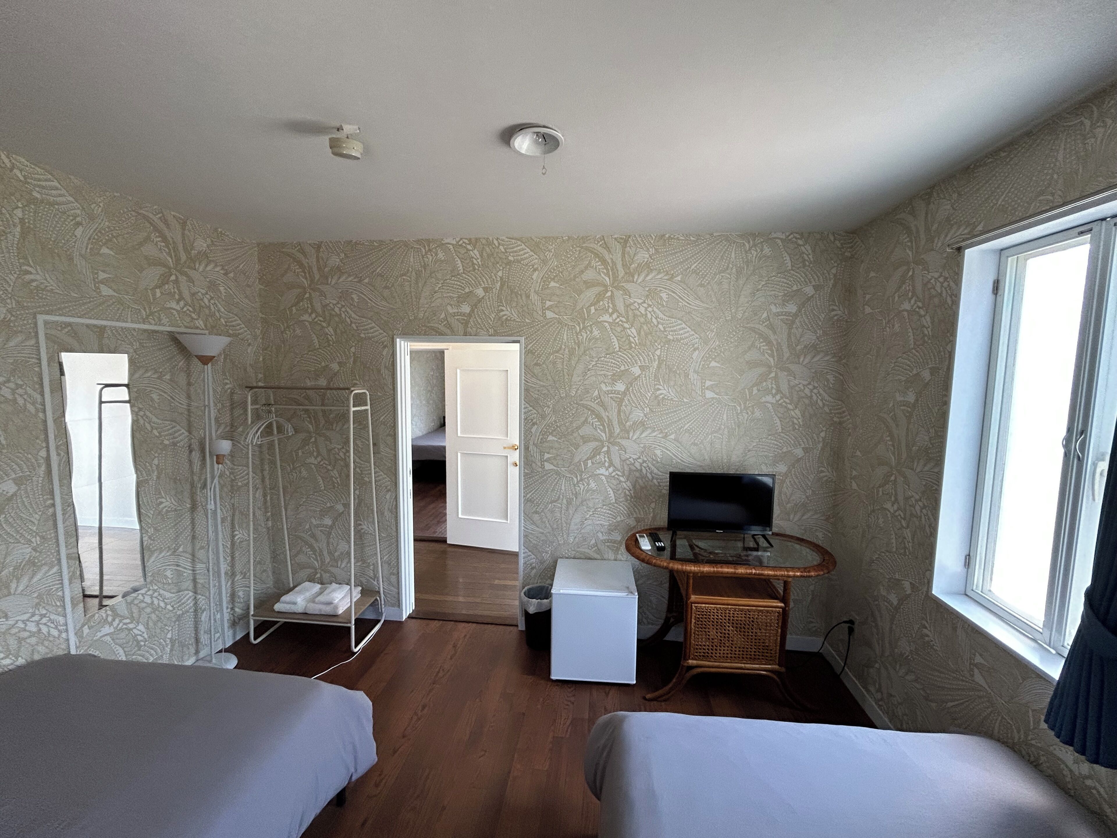 Twin Room, Mountain View | Free WiFi