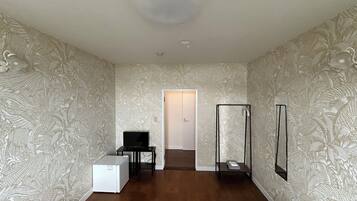 Single Room, Sea View | WiFi (free)