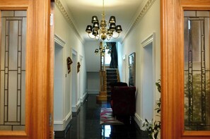 Interior - 6BR House with Butler, Sauna and Hot Tub in Glasgow (Chapelhall)