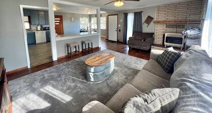 Cozy House Near Norfork Lake in Mountain Home