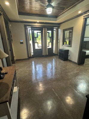 Interior - Barndo @ Cheniere AirBnb, Events, & Venue (West Monroe)