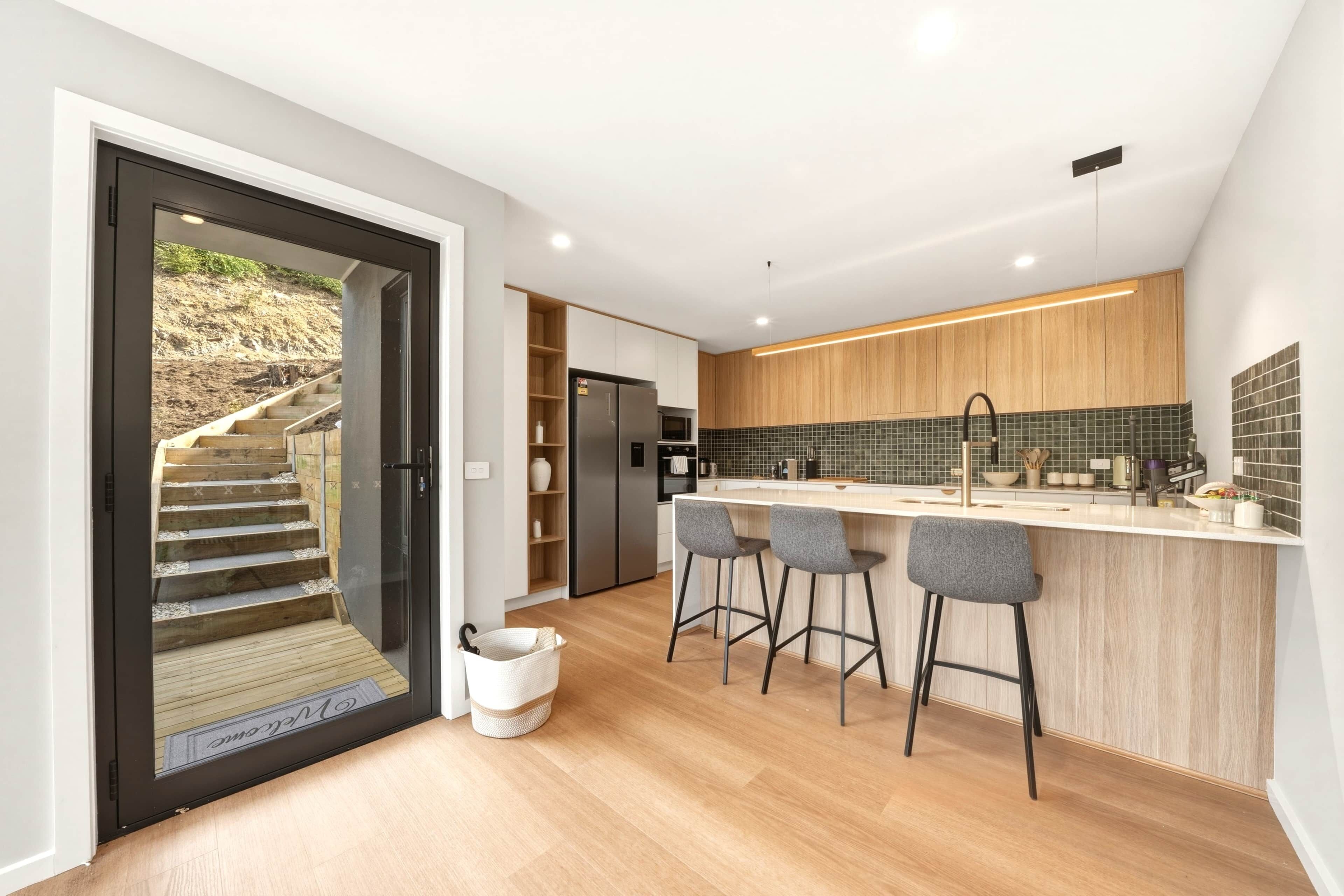 冰箱、微波炉、烤箱、炉灶