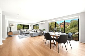 Unclassified image, 3 of 50, button - Sandy Bay Retreat Close to Hobart CBD & Beach (Sandy Bay)