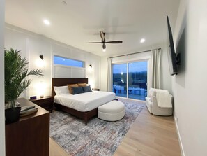 5 室のベッドルーム、アイロン / アイロン台、旅行用ベビーベッド、WiFi (無料)