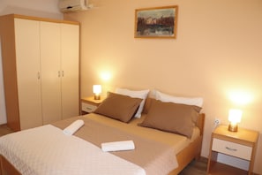 1 Schlafzimmer, Bügeleisen/Bügelbrett, WLAN, Bettwäsche