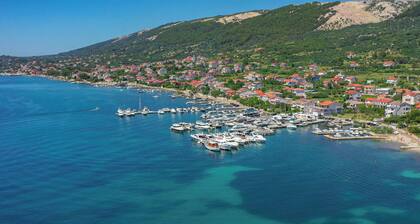 A 3 apartment with terrace, garden and sea view