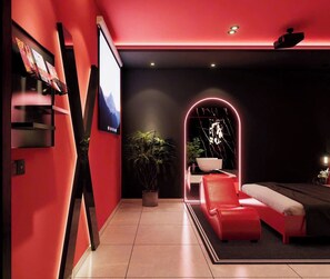 Luxury Double Room | Desk, free WiFi