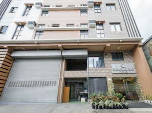 Unclassified image, 4 of 6, button - Skypark Bay Hotel (Parañaque)