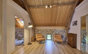 Unclassified image, 2 of 14, button - Cottage with swimming pool (Saint-Geniès)