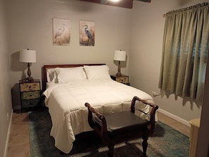 2 bedrooms, iron/ironing board, WiFi, bed sheets