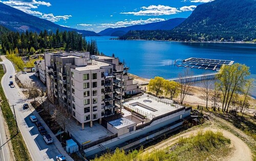 Pool View, West Lakeview 5th Floor condo with boat slip, gym and steam room