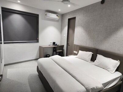HOTEL SHREEDARSHAN