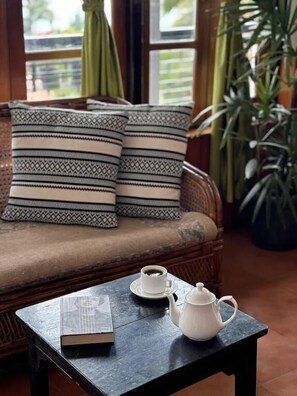 Standard Double Room, 1 Queen Bed, Balcony, Valley View | Living area