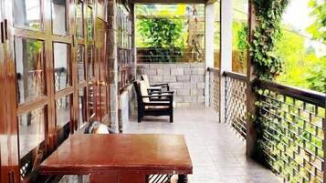 Phòng đôi Tiêu chuẩn, ban công, quang cảnh thung lũng