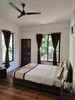 Habitación Deluxe doble, balcón, vistas a la montaña