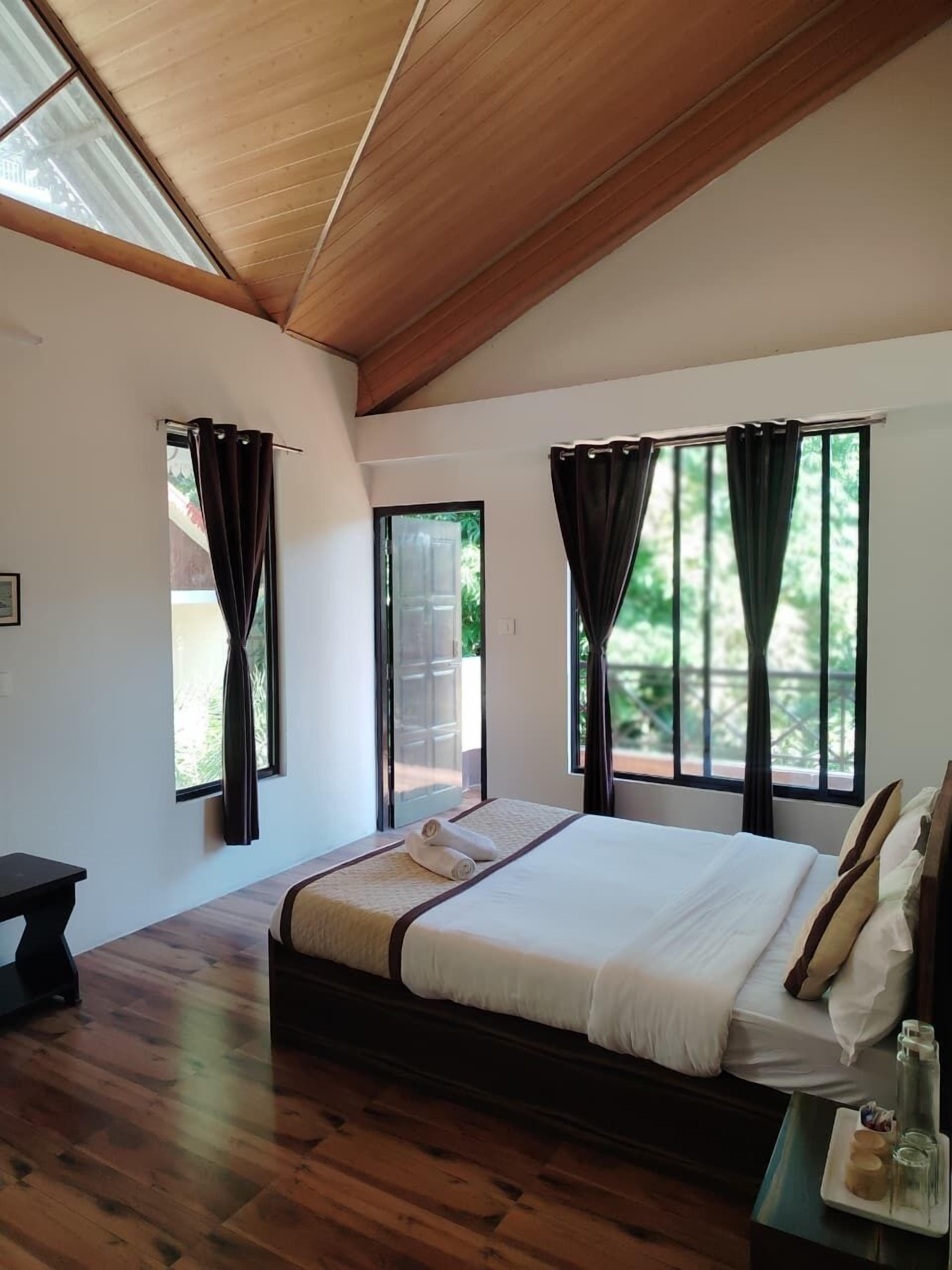 Habitación Deluxe doble, 1 cama de matrimonio, balcón | Wifi gratis y ropa de cama