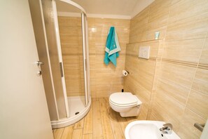 Shower - Appartamenti Procchio - Marina (Marciana)