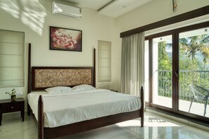 4 Schlafzimmer, Bügeleisen/Bügelbrett, WLAN, Bettwäsche